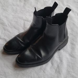 H&M Chelsea Boots